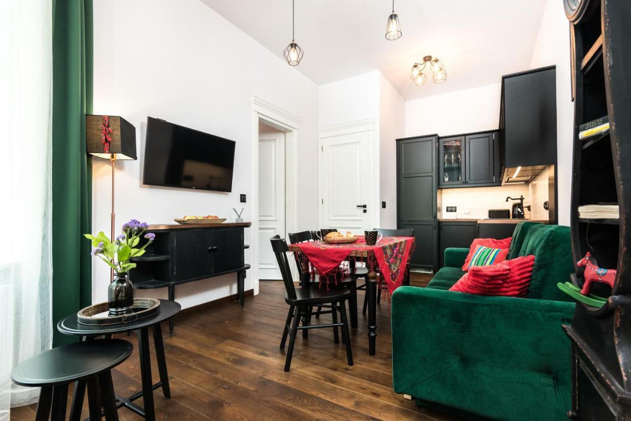 Wooden Horse - New Apartment - Old Town Cracovie Extérieur photo